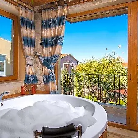 Cappadocia Fiesta Stone House 네브셰히르